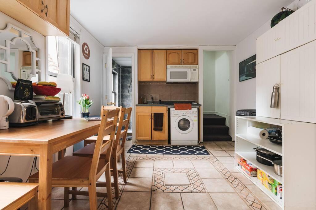 East Village Townhouse New York Exteriör bild